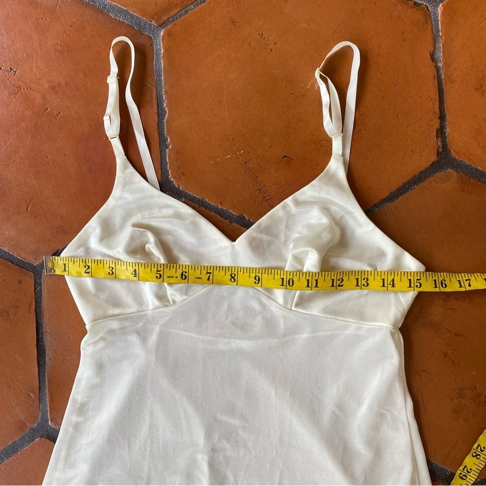 Vintage Aristocraft Full Slip Cream Adjustable Slip Dress Lace Trim Woman’s 32 - Picture 9 of 9